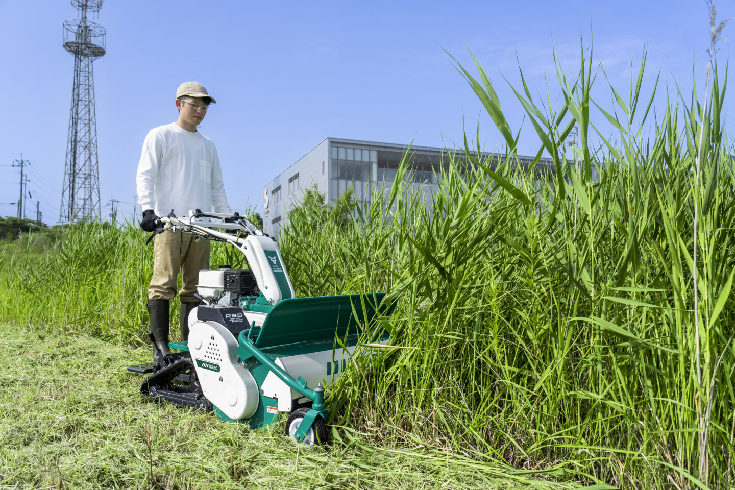 保存版】2023年版おすすめ草刈り機ご紹介！選び方や賢い買い方も説明します | 農業辞典 | 育てるマガジン | 株式会社オーレック [OREC  CO.,LTD.] 草刈機・管理機・耕うん機・運搬車の製造販売